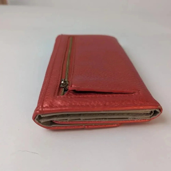 Adrienne Vittadini Pebbled Leather Wallet - Picture 8 of 8